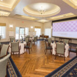 Williamsburg Landing offers 3 chef-prepared meals a day and are served in our dining room.
